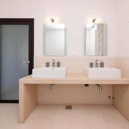 Philippa - Luxurious Five-room On The Island Of Brac - Idyllic Location Right By The Sea - Incredible View Of The Sea Bay - Vip Services - Buralux Properties * Sutivan
