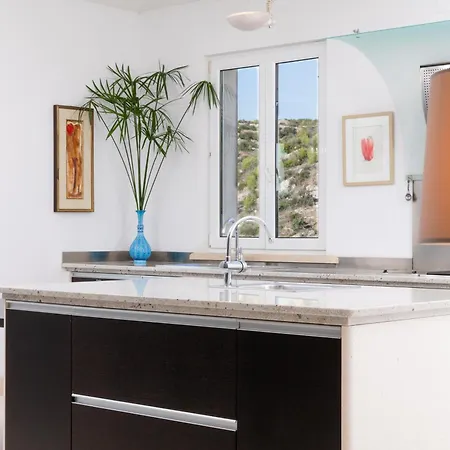 Philippa - Luxurious Five-room On The Island Of Brac - Idyllic Location Right By The Sea - Incredible View Of The Sea Bay - Vip Services - Buralux Properties * Sutivan