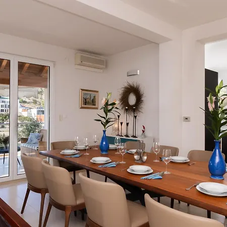 Philippa - Luxurious Five-room On The Island Of Brac - Idyllic Location Right By The Sea - Incredible View Of The Sea Bay - Vip Services - Buralux Properties Villa Sutivan